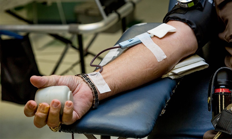 Give blood with the Red Cross during National Volunteer Month