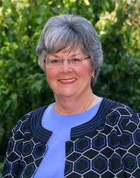 Dr. Kathy Hart Receives 2013 ATHENA Award