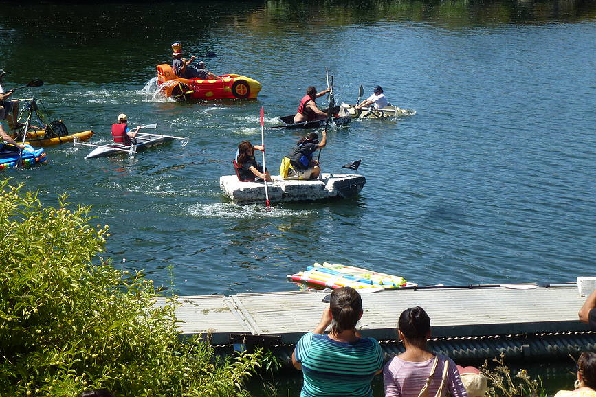 Stockton’s 6th Annual Bathtub Boat Race